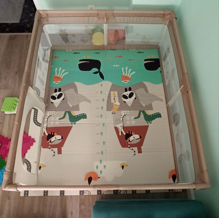 Кошара за игра 150/180  + килимче за игра  и бонус мъхести подложки