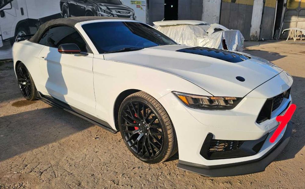 Ford mustang sotiladi!!!