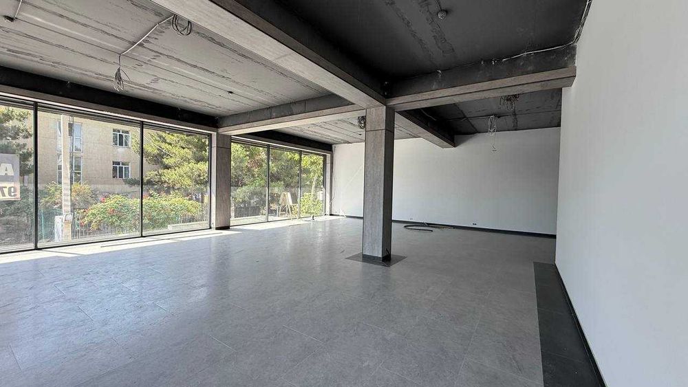 Сдаётся здание, Юнусабадский р-н, первая линия, Кази махалля