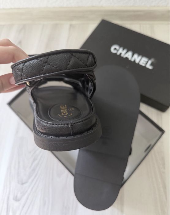 Sandale negre Chanel