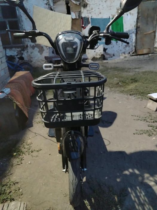 Продам мопед Ает