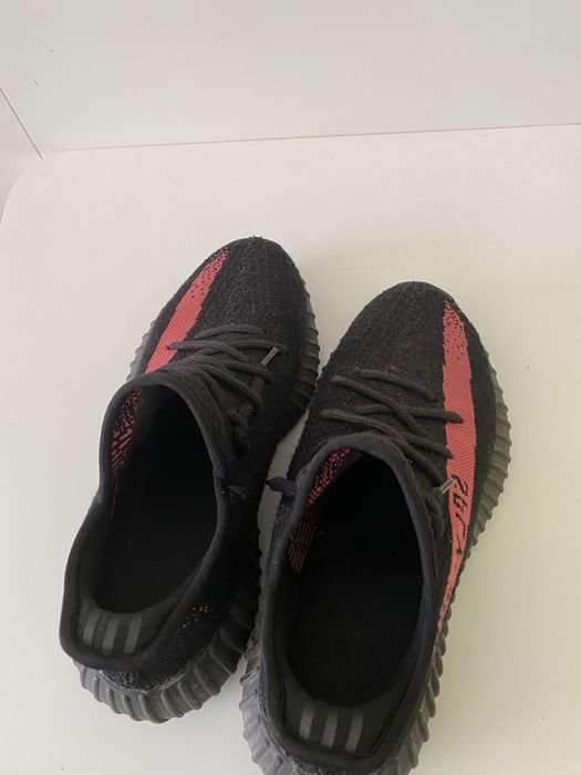 Adidas yeezy core black red
