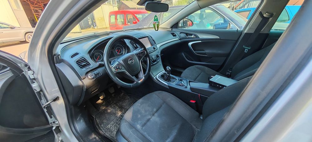 Vând Opel Insignia 2014 2.0 avariat