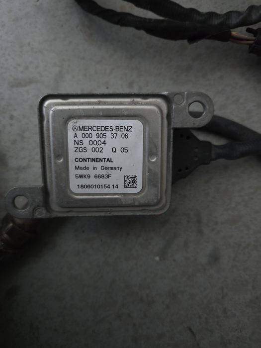Нокс сензор катализатор Mercedes A0009053403