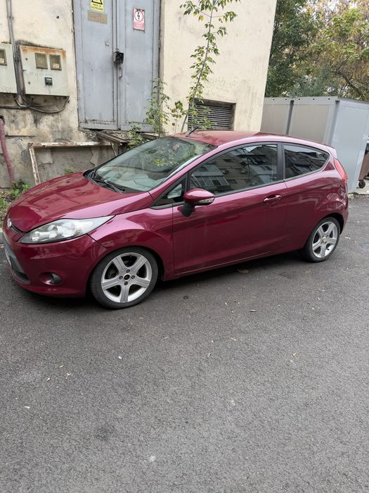 FORD Fiesta 2010 — imagine 2