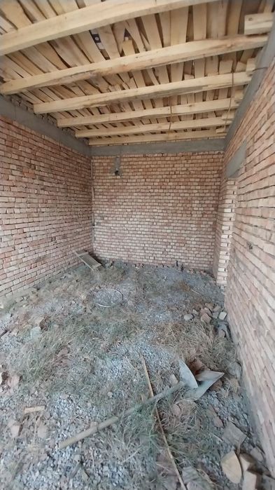 Фаргона Ок арикда Чек сотилади