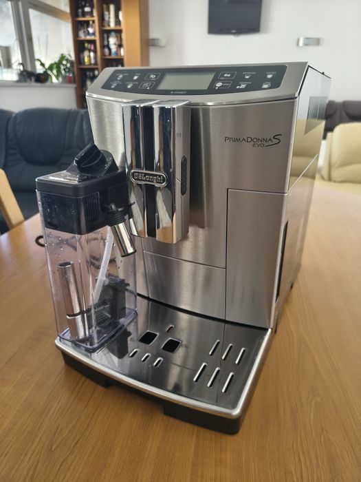 Aparat cafea DeLonghi PrimaDona Evo S