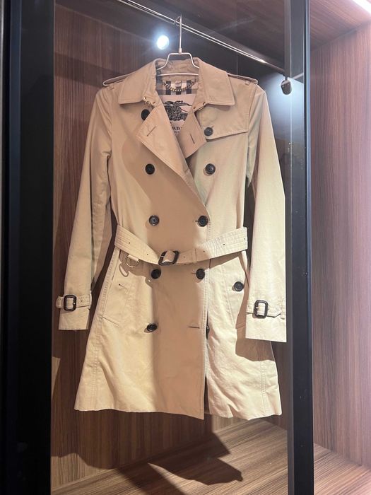 Trench Burberry Kensington original autentificat Vestiaire Collective