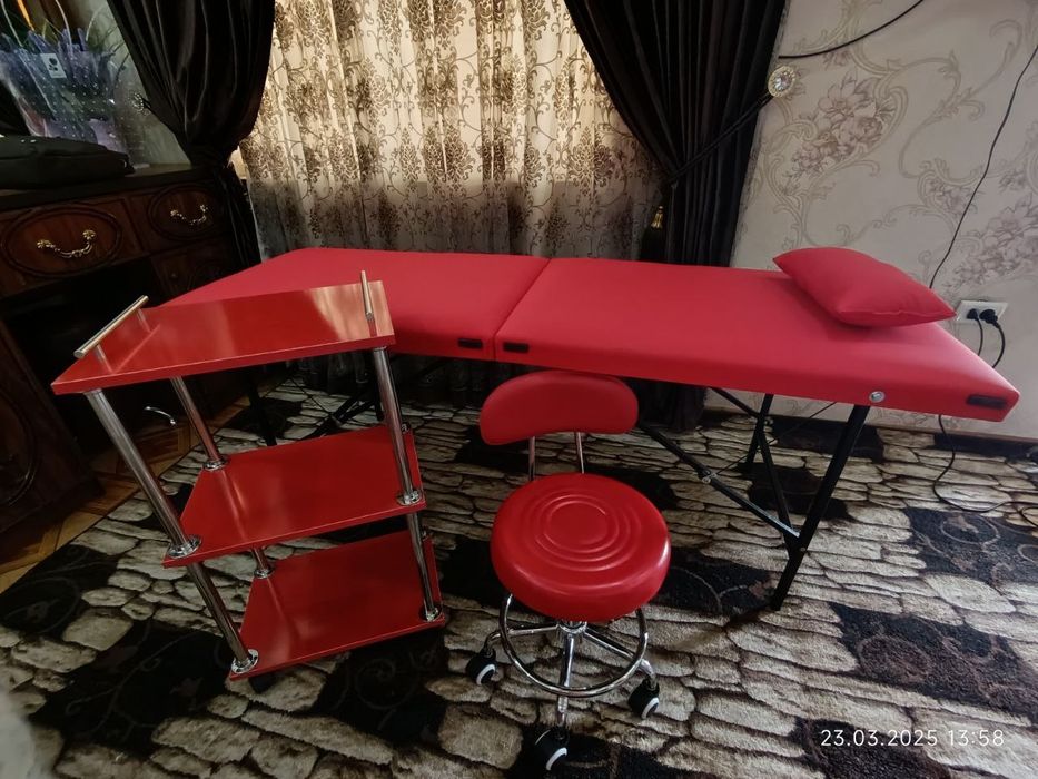 Kushetka etajerka stul