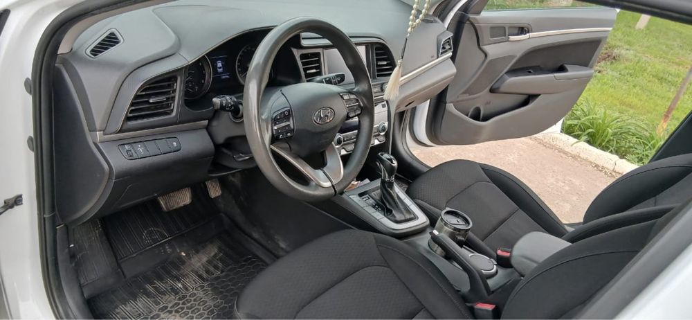Hyundai Elantra 2020 продам