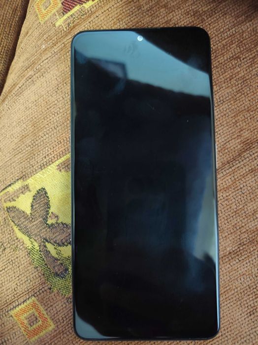 Продавам телефон Xiaomi redmi note 11 pro 5g