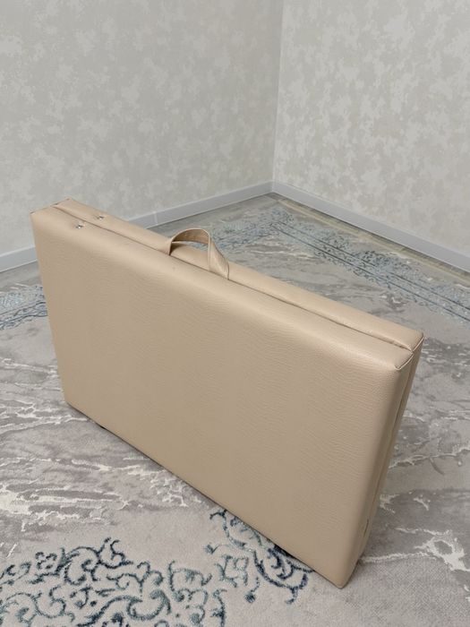 Продается кушетка для мастеров. Доставка есть