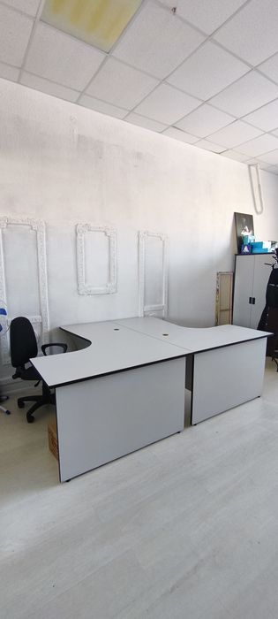 Продам офисный стол