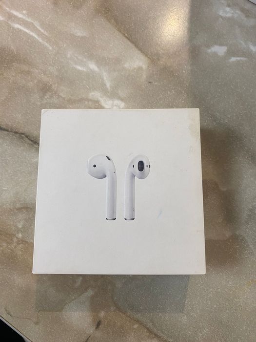 Аирподс оригинал