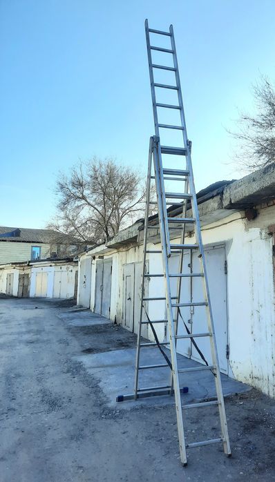 Лестница стремянка 3/11 KRAUSE