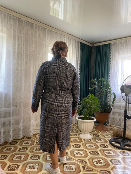 Продам серое пальто