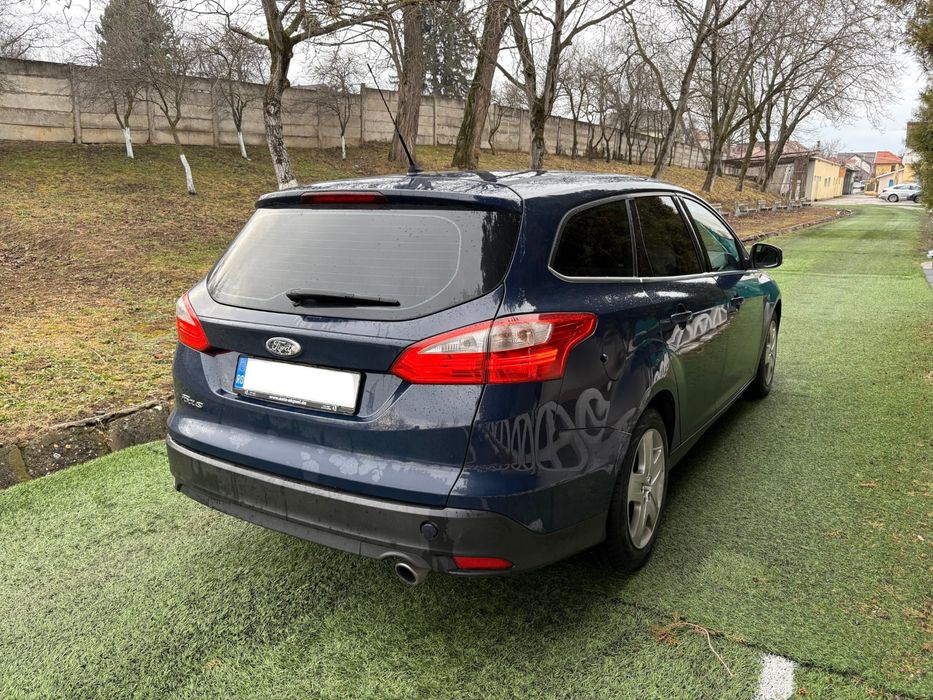 Ford Focus 2012 automat Titanium