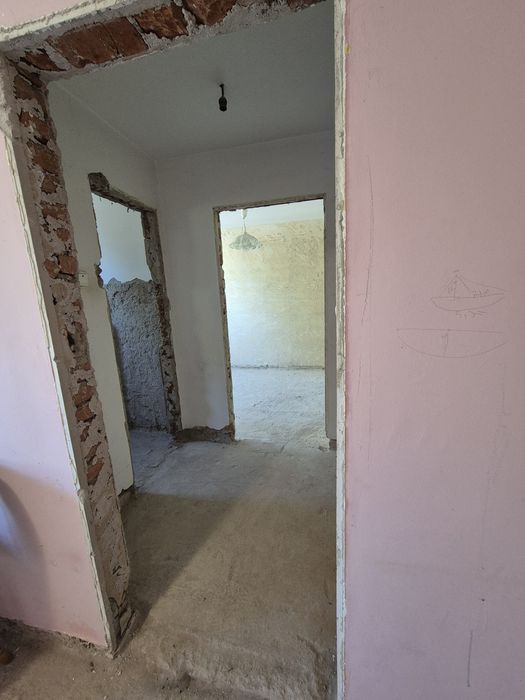 Vand apartament 2 camere LA GRI - IDEAL pentru amenajat