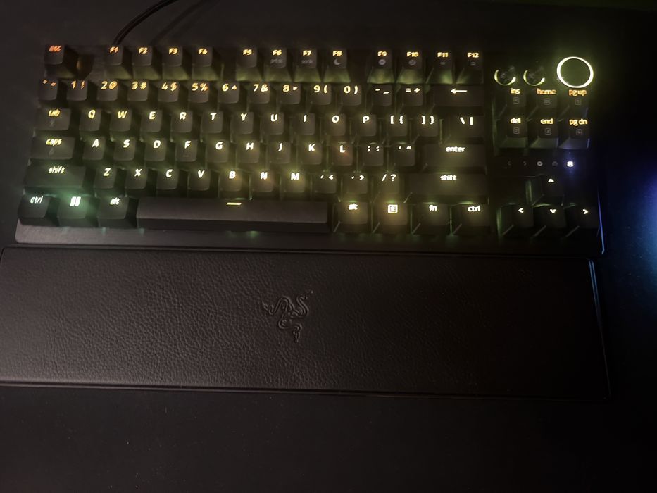 Razer huntsman v3 pro tkl + basilisk v3 pro 35k+ dockpro