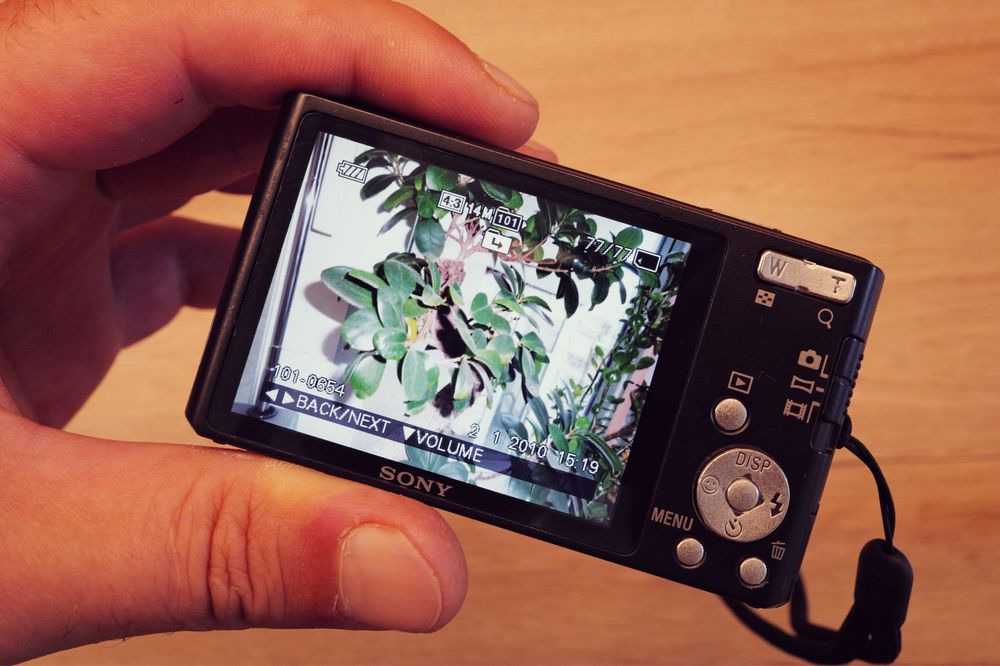 Aparat foto Sony Cyber Shot 14Mp Card digital instagram Superb