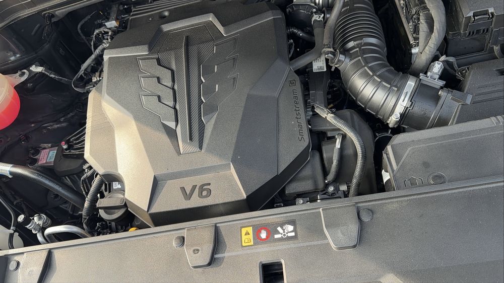 KIA Karnival Sotiladi benzin, Mator3,5 V6 AQSH bozor uchin chiqarilgan