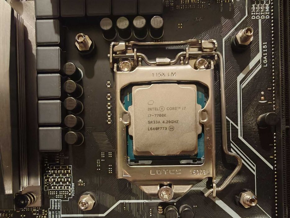 ASUS Z170 PRO GAMING AURA + Intel Core i7-7700K + Охладител be quiet! Dark Rock 3