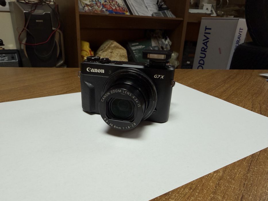 Canon G7X Mark II