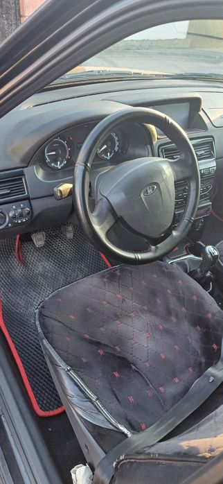 Приора 2015года люкс