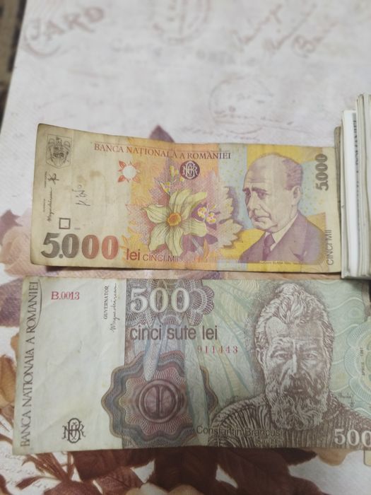 Vand bani vechi de colectie