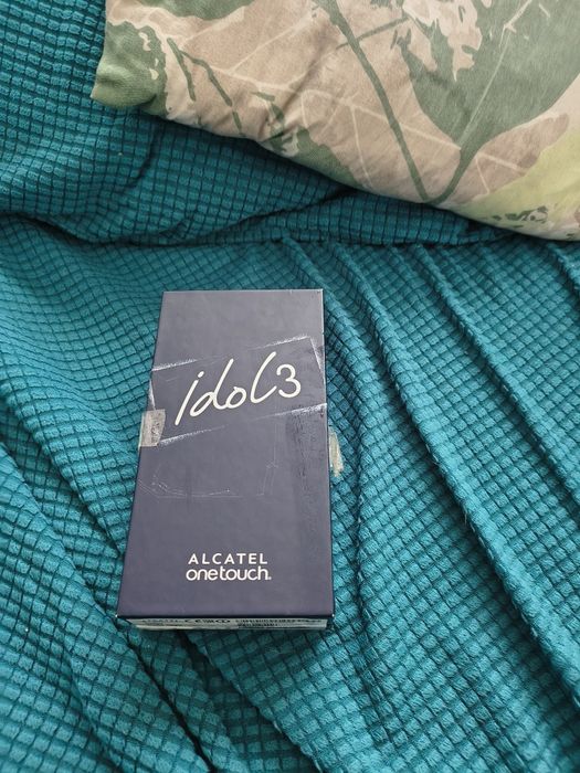 alcatel one toch idol 3
