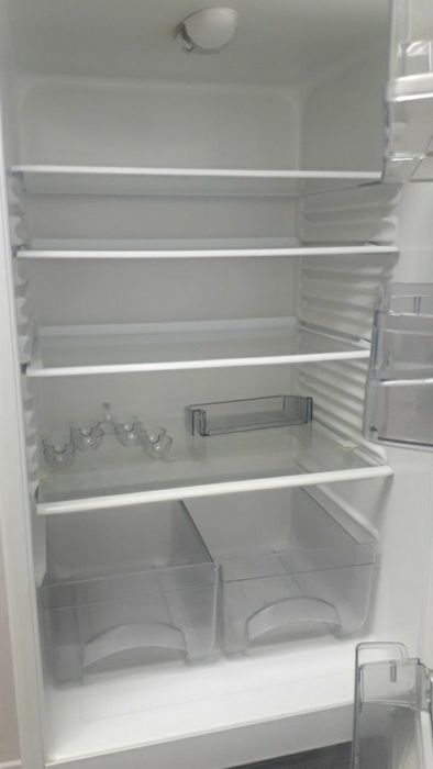 Продается холодильник "Атлант".