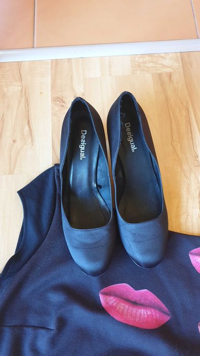 Нова елегантна рокля Apart