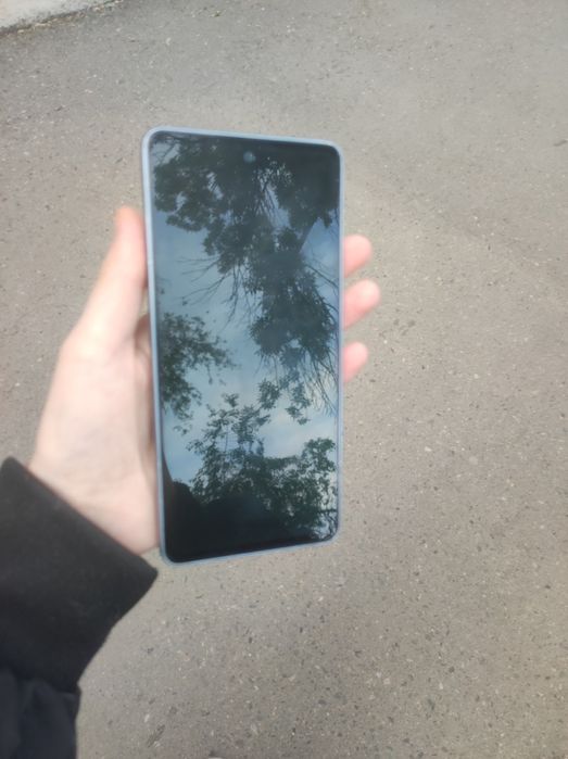 Продам телефон samsung a53 ,mi 11lite
