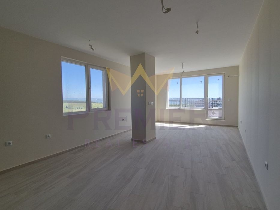 Продава се Четиристаен апартамент в Бургас, Меден рудник - зона Д - 133 кв.м за 1353 €/кв.м - Снимка #11