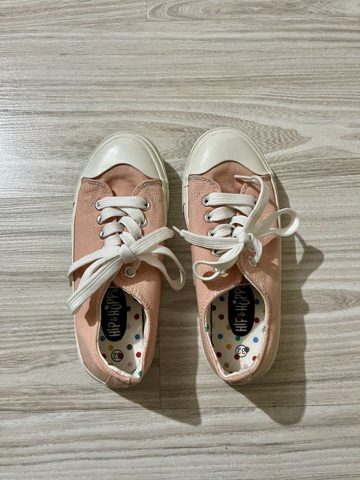 Продавам детски обувки, номер 32