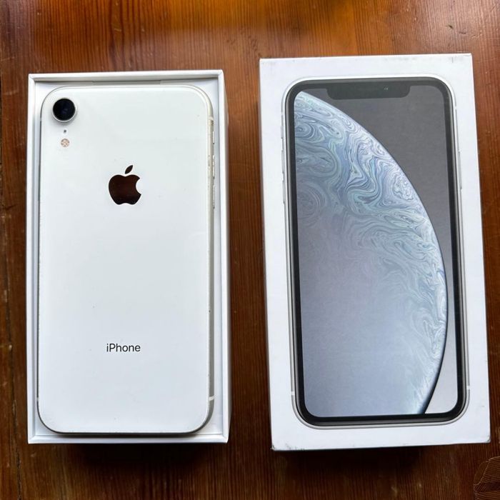 iPhone XR в отличном состоянми