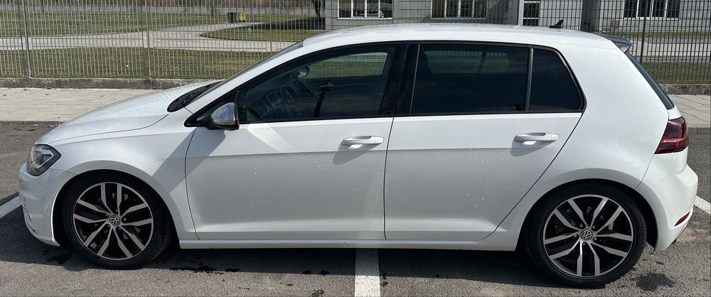 Vând VW Golf 7.5 2019 Highline 2.0 TDI 150cp