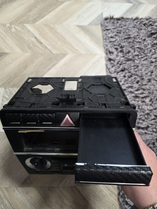 Audi A3 8P  климатроник + централна конзола комплект + бутони