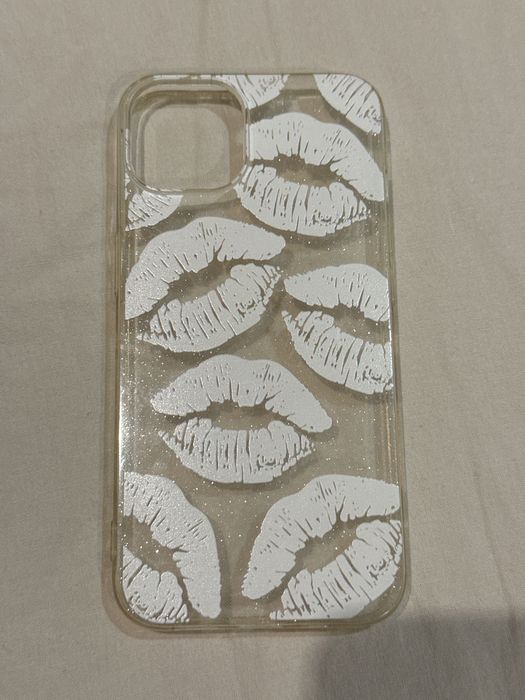 Калъфи за iPhone 14