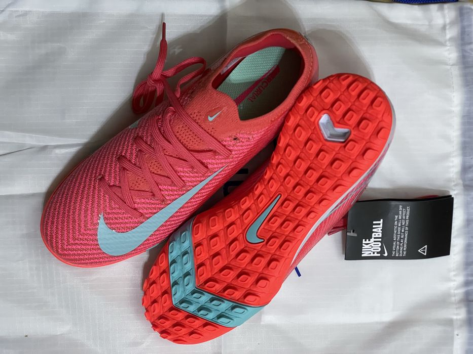 Ghete fotbal de sintetic marime 40-41-42