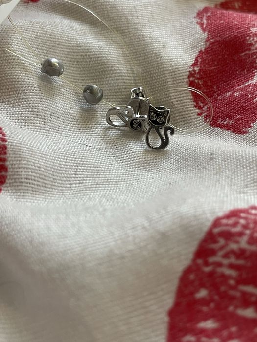 Продам сережки кошки