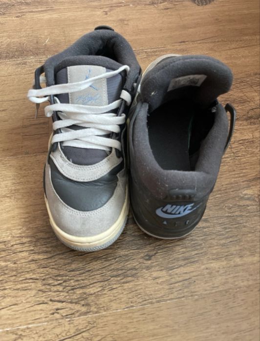 Jordan 4 RM lows uzati