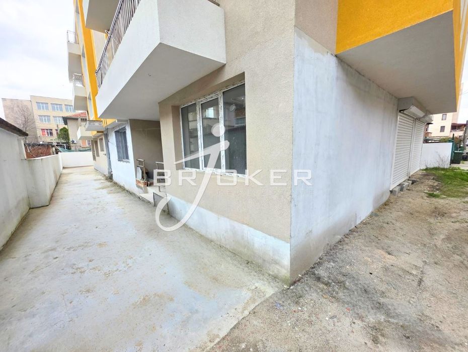 Продава се Офис в Кърджали, Студен кладенец - 25 кв.м за 776 €/кв.м - Снимка #1