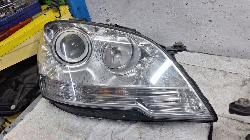 Фарове за Мерцедес МЛ фейс. Фарове за Mercedes ML w164 Facelift