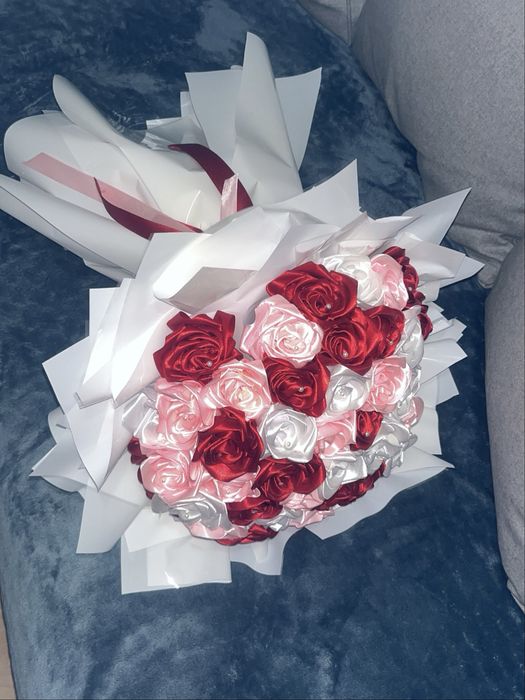 Свети Валентин| Ръчно изработени букети