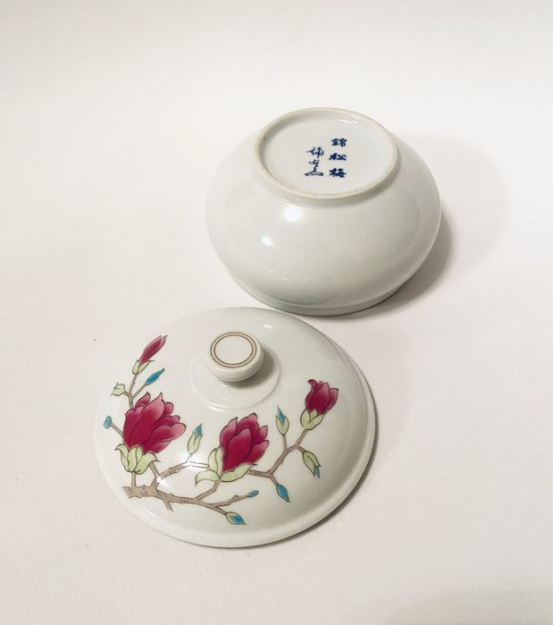 Сахарница с магнолиями