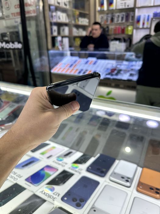 Iphone 11pro Max 256 gb 210$