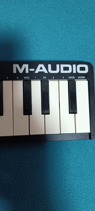 Продам M-audio mini 32mkz Keystation