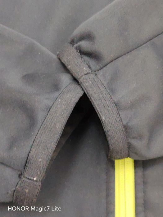 Geaca softshell hummel(asemănătoare  gore-tex)