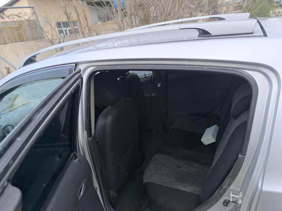 Спарк 2011 йил. 3 позиции